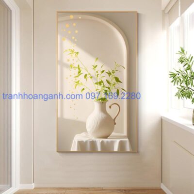 Tranh dọc hiện đại trắng tinh khôi họa tiết chậu hoa